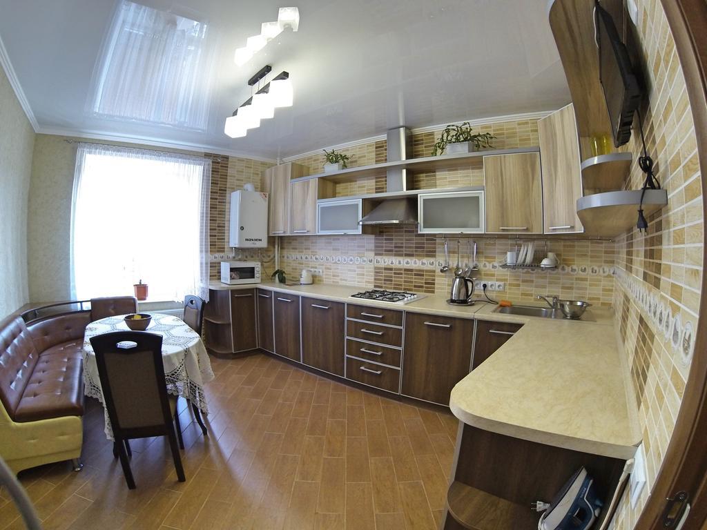 Appartamento Naberezhnaya Roshen Vinnycja Esterno foto