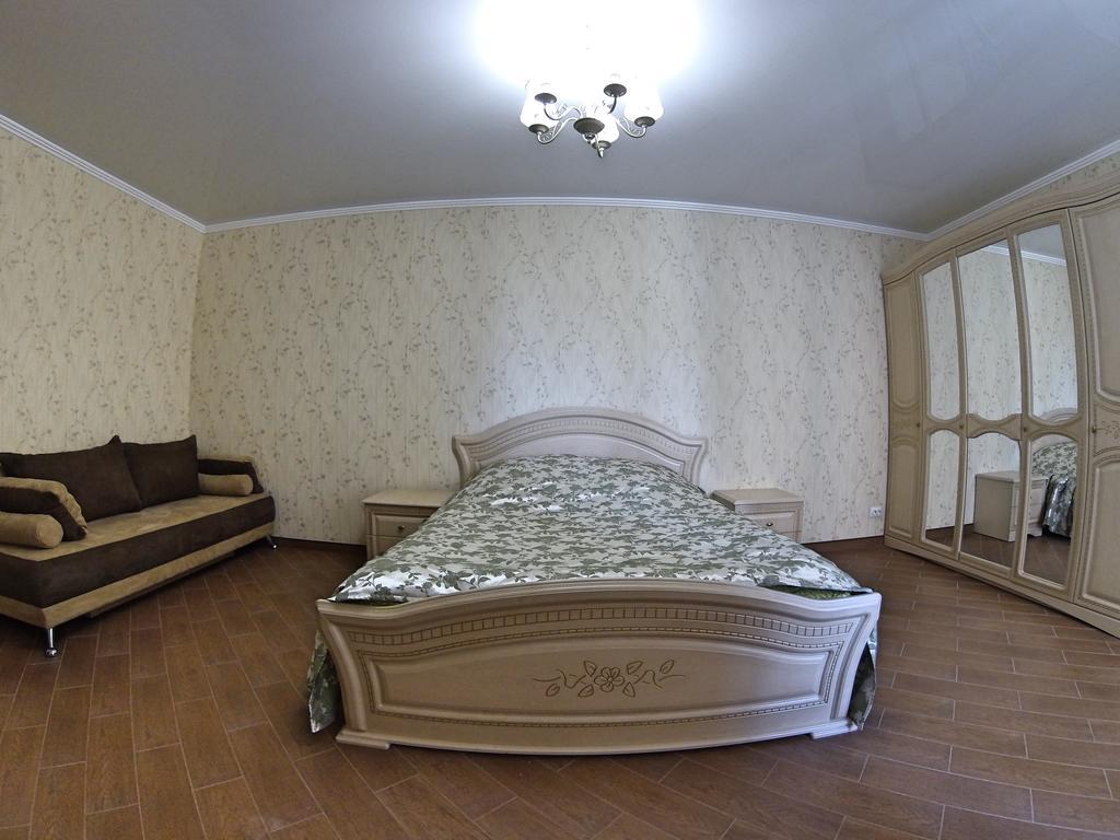 Appartamento Naberezhnaya Roshen Vinnycja Esterno foto