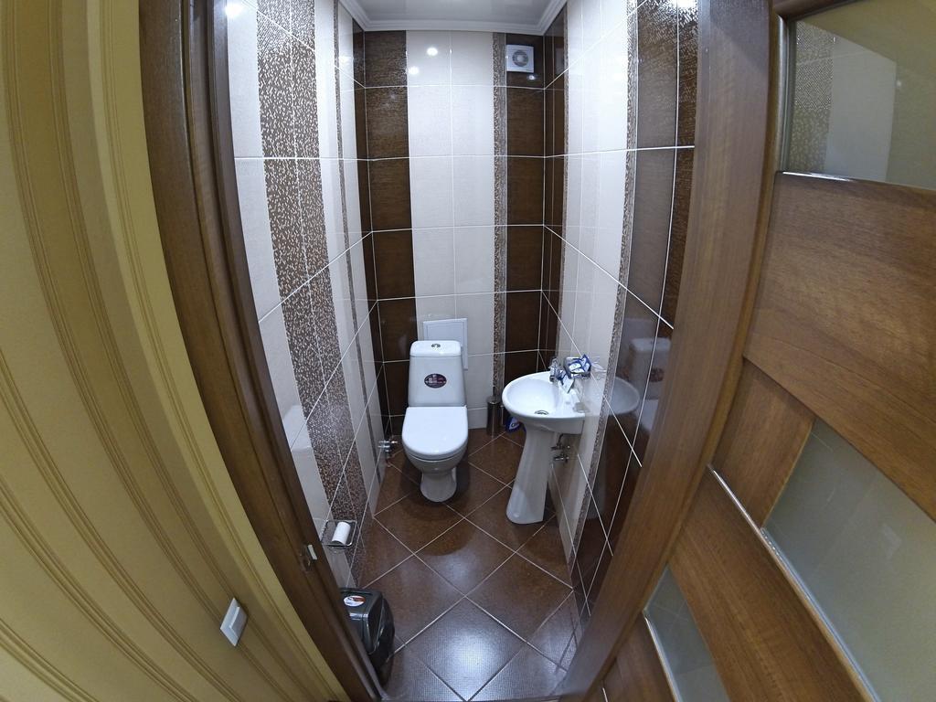 Appartamento Naberezhnaya Roshen Vinnycja Esterno foto