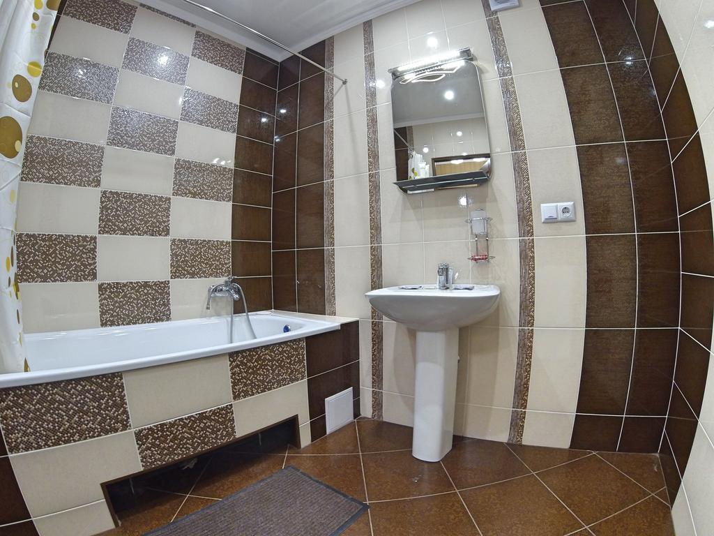 Appartamento Naberezhnaya Roshen Vinnycja Esterno foto